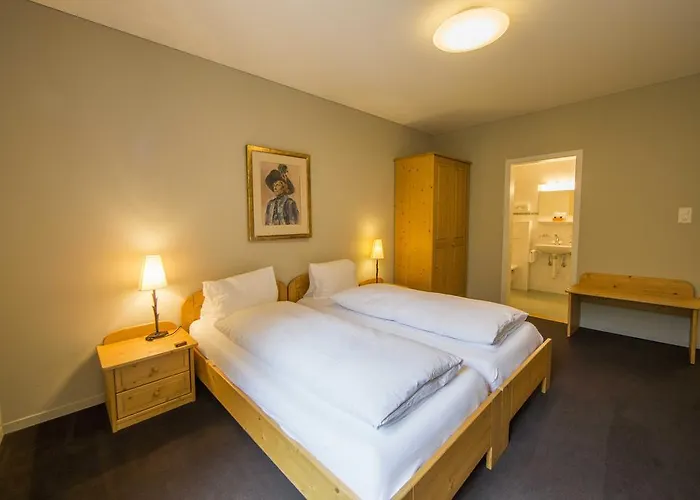 ومنتجع هانديك الطبيعي